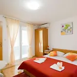 Gostinjska kuća Diki