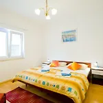 Diki Gostinjska kuća 3*