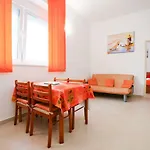 Diki Gostinjska kuća